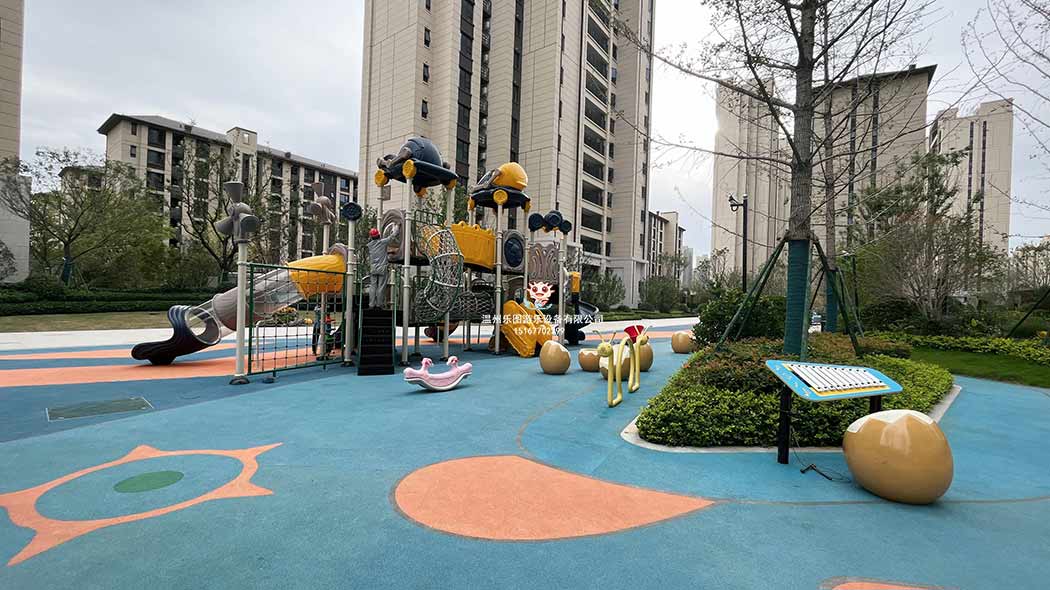 游樂(lè)設(shè)備呈現(xiàn)-1