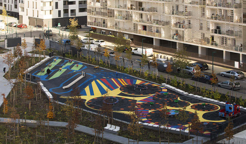 選擇無(wú)動(dòng)力游樂(lè)設(shè)備應(yīng)該注意什么？