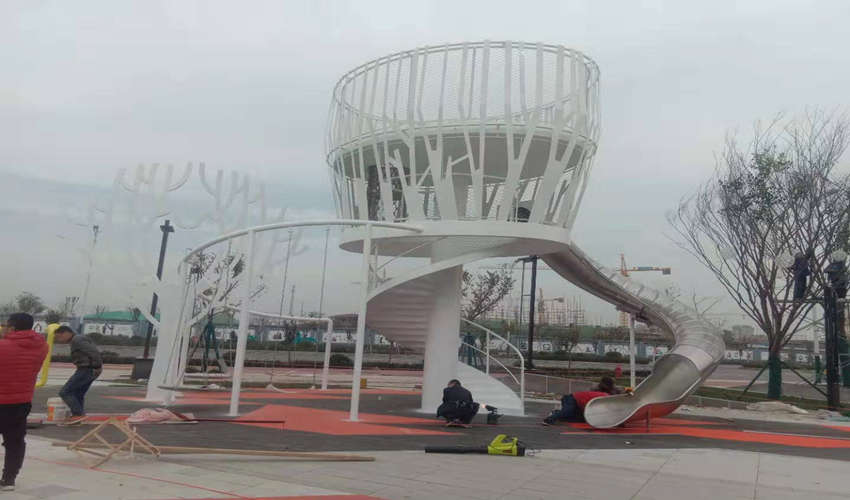 如何正確選擇不銹鋼滑梯？