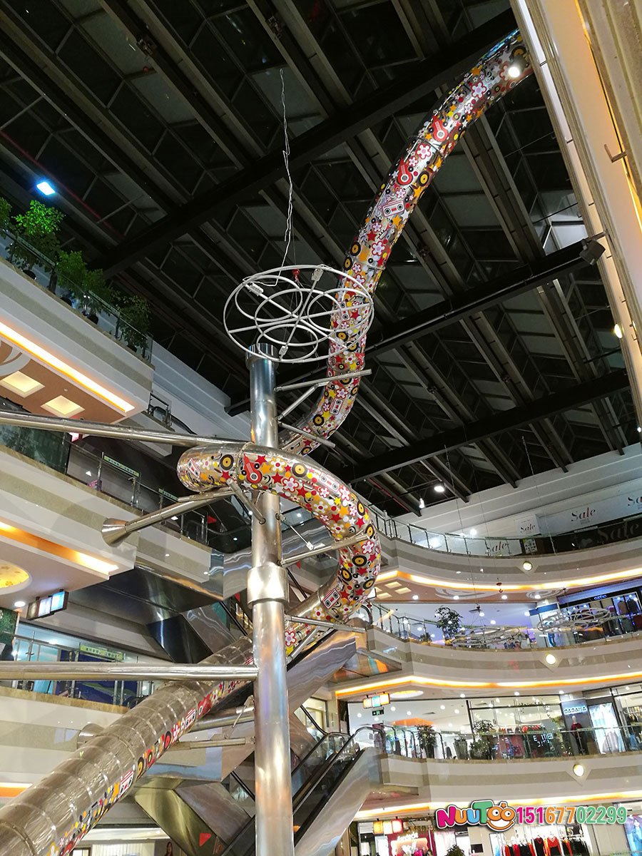 不銹鋼組合滑梯有哪些種類？每一種都有不同優(yōu)勢(shì)