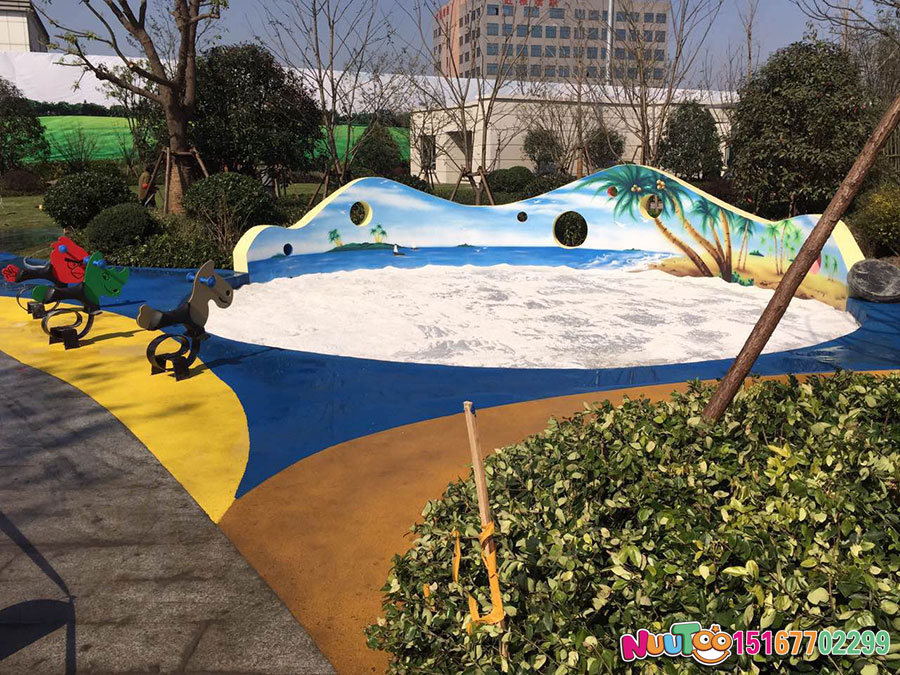 玩游樂園的海盜船，應(yīng)該注意什么呢？