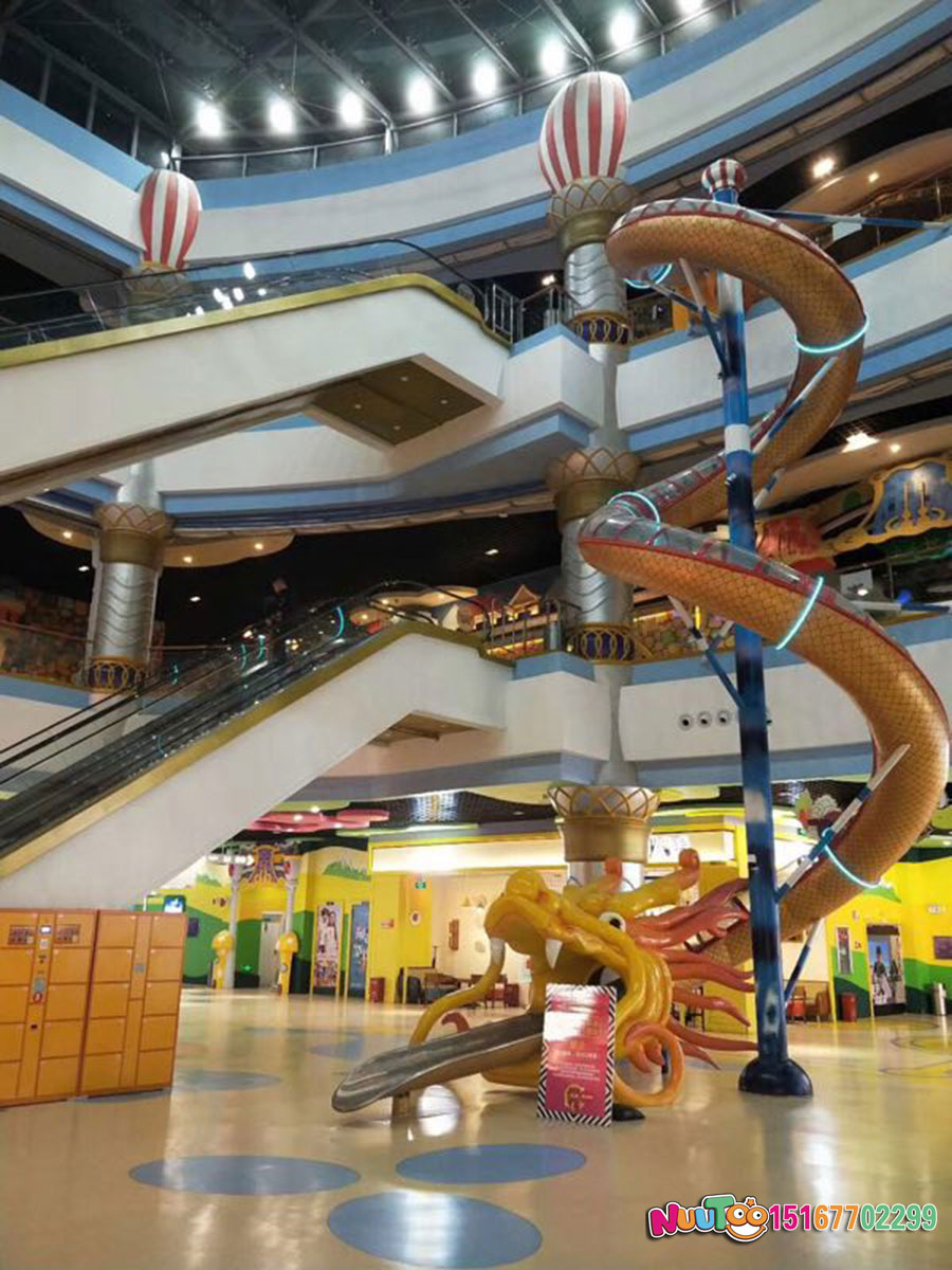 不銹鋼滑梯為何能這么受大家歡迎？因為它有很多優(yōu)點