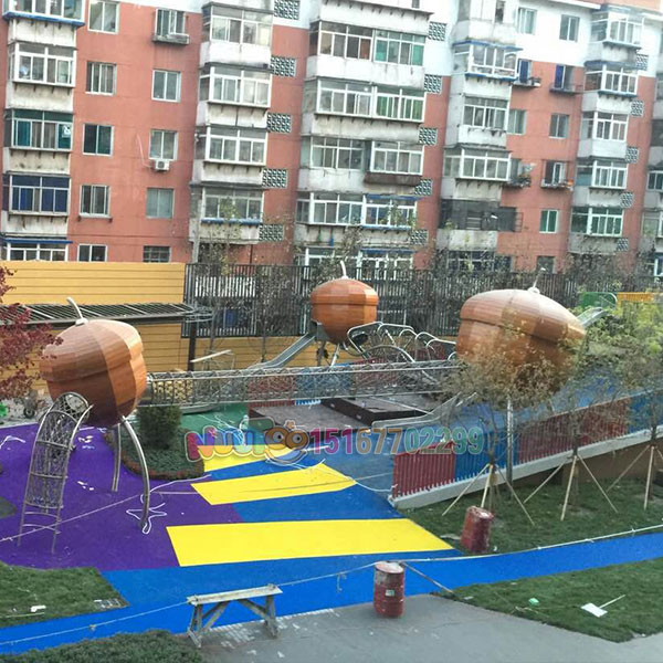 沈陽(yáng)旭輝松果組合不銹鋼滑梯案例