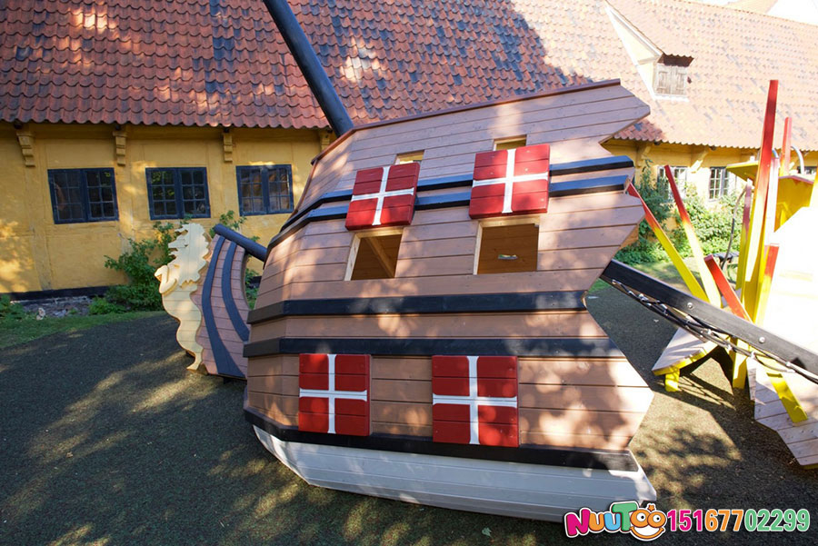 木質滑梯和塑料滑梯的區(qū)別是什么