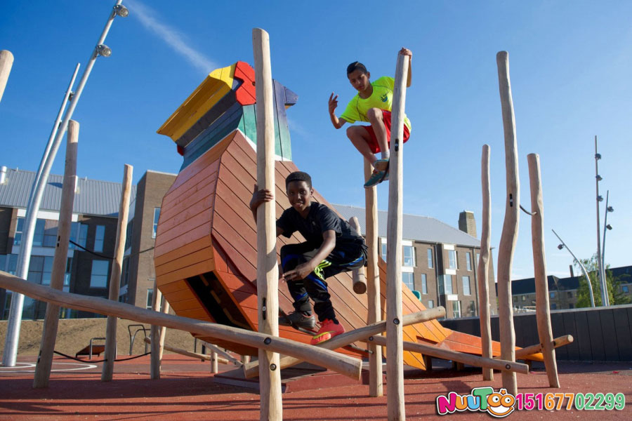 現(xiàn)在做兒童滑梯項(xiàng)目方向在哪？大型組合滑梯才是方向